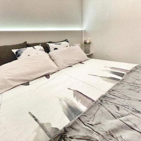 Sol Apartamentos Centro Historico Малага Экстерьер фото