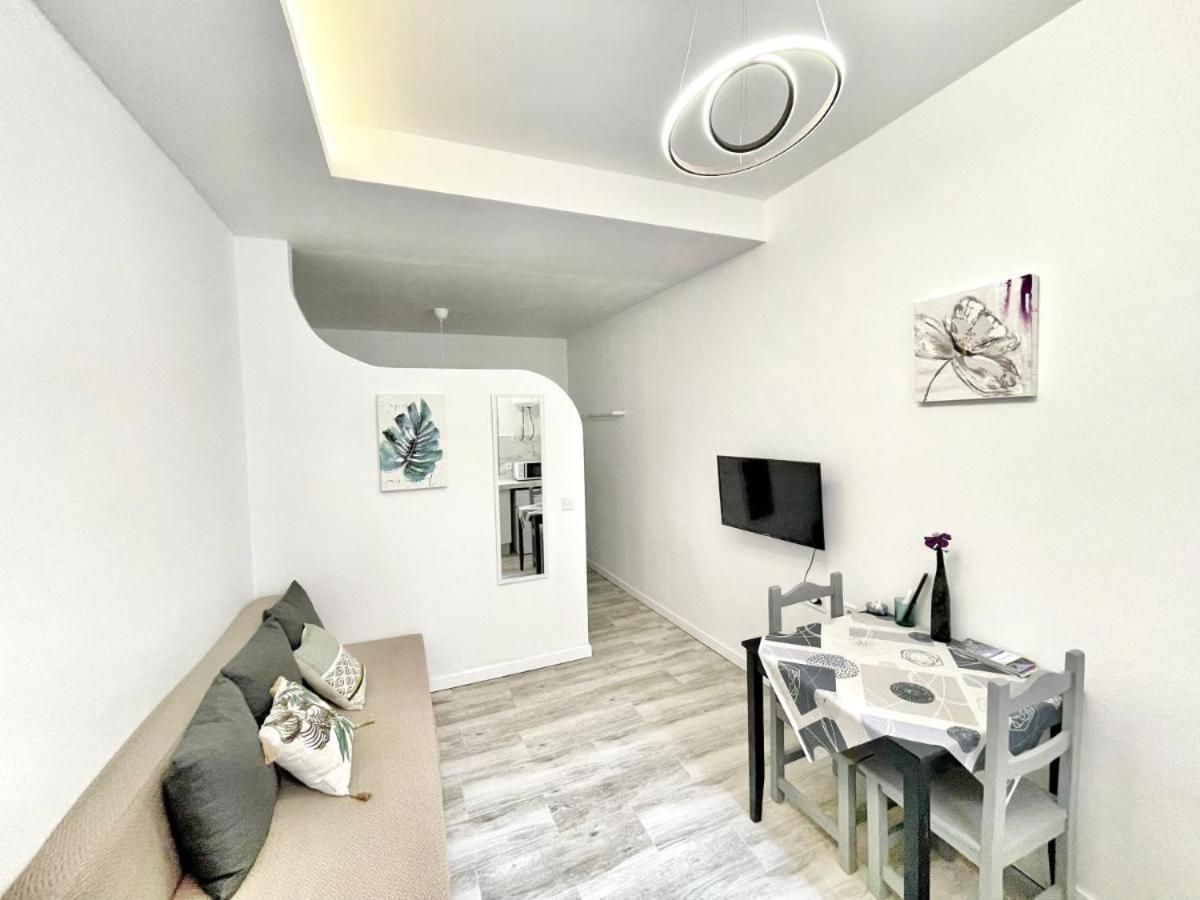 Sol Apartamentos Centro Historico Малага Экстерьер фото