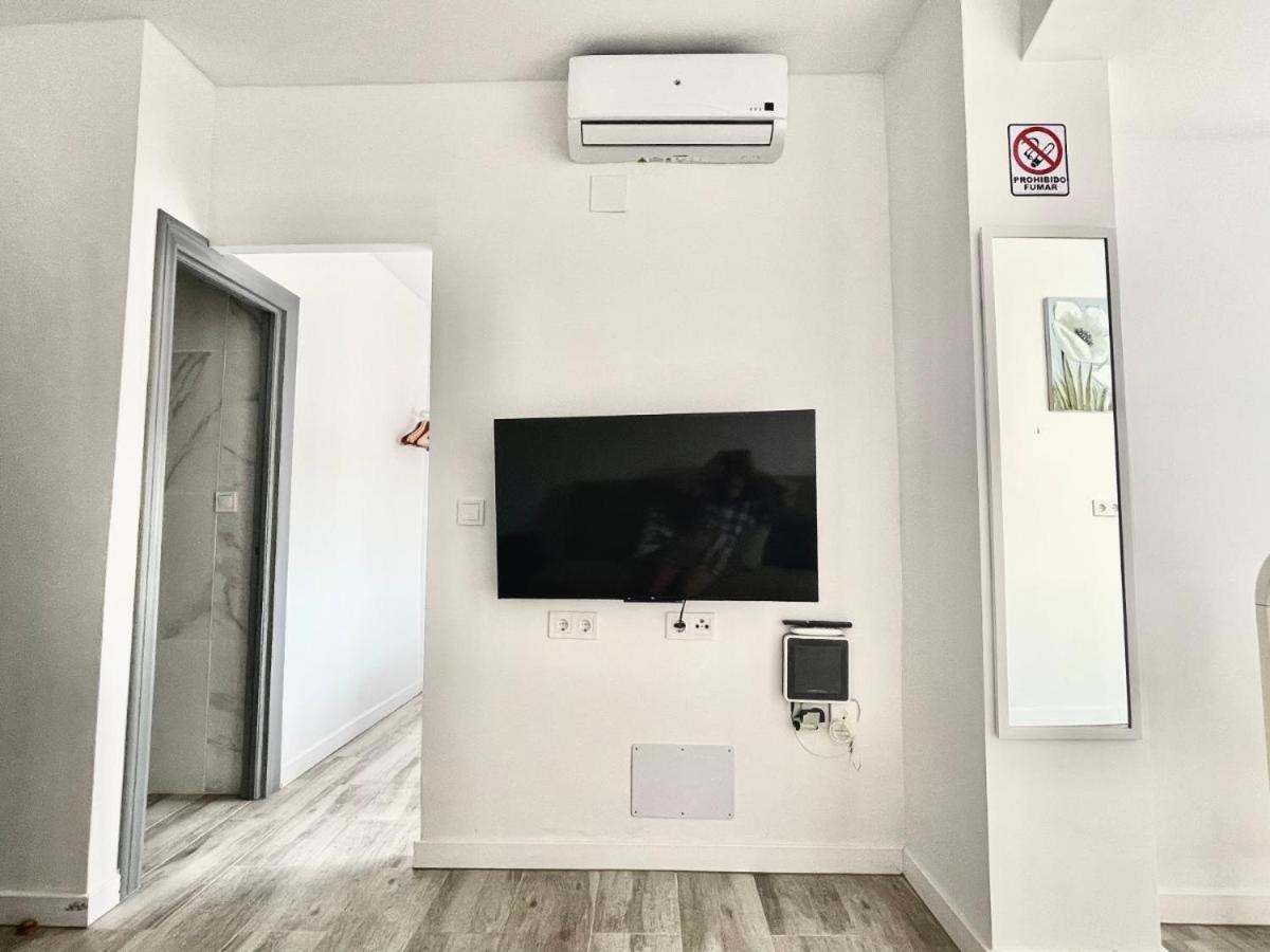 Sol Apartamentos Centro Historico Малага Экстерьер фото